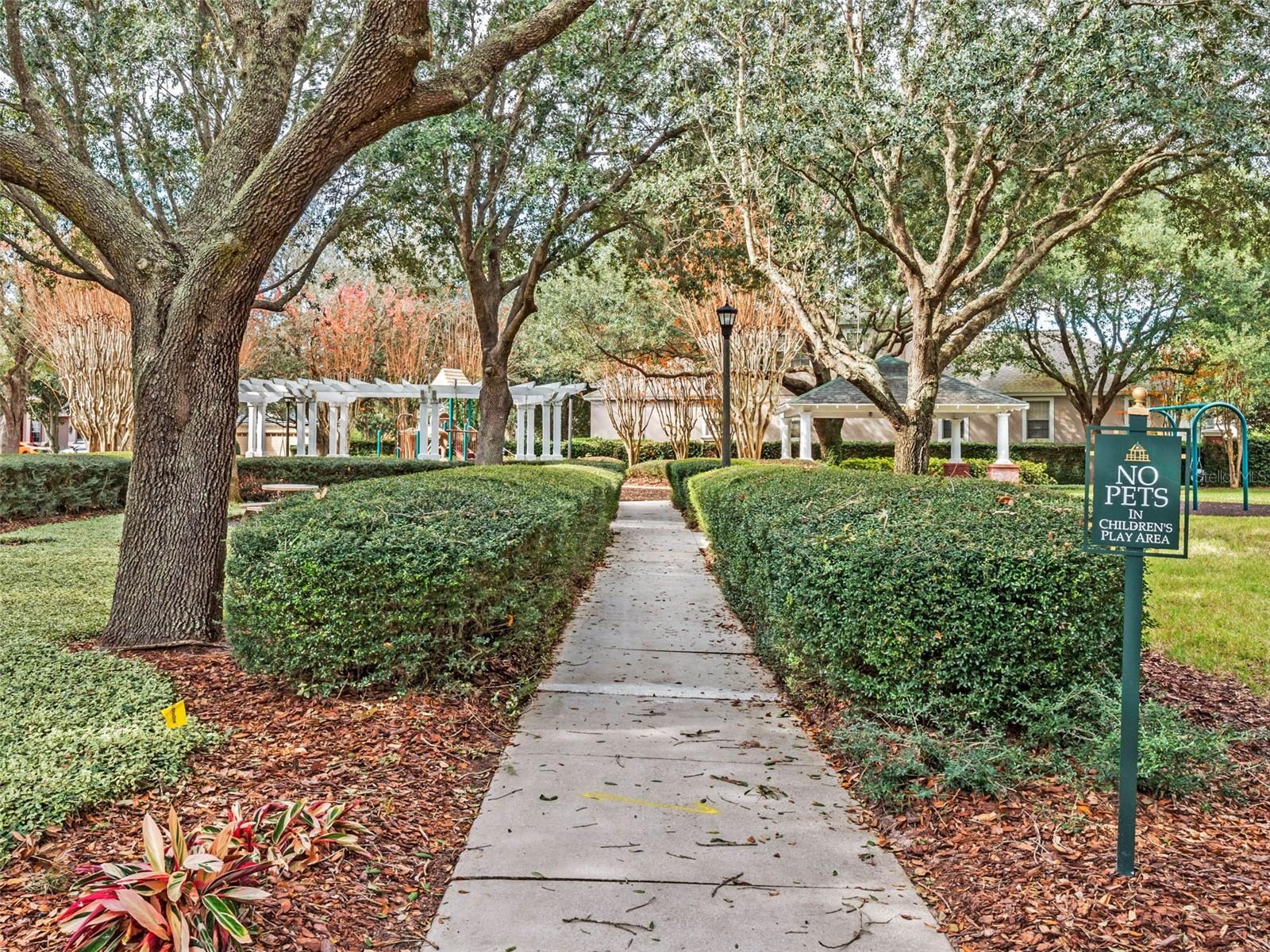 KEENES POINTE - Residential