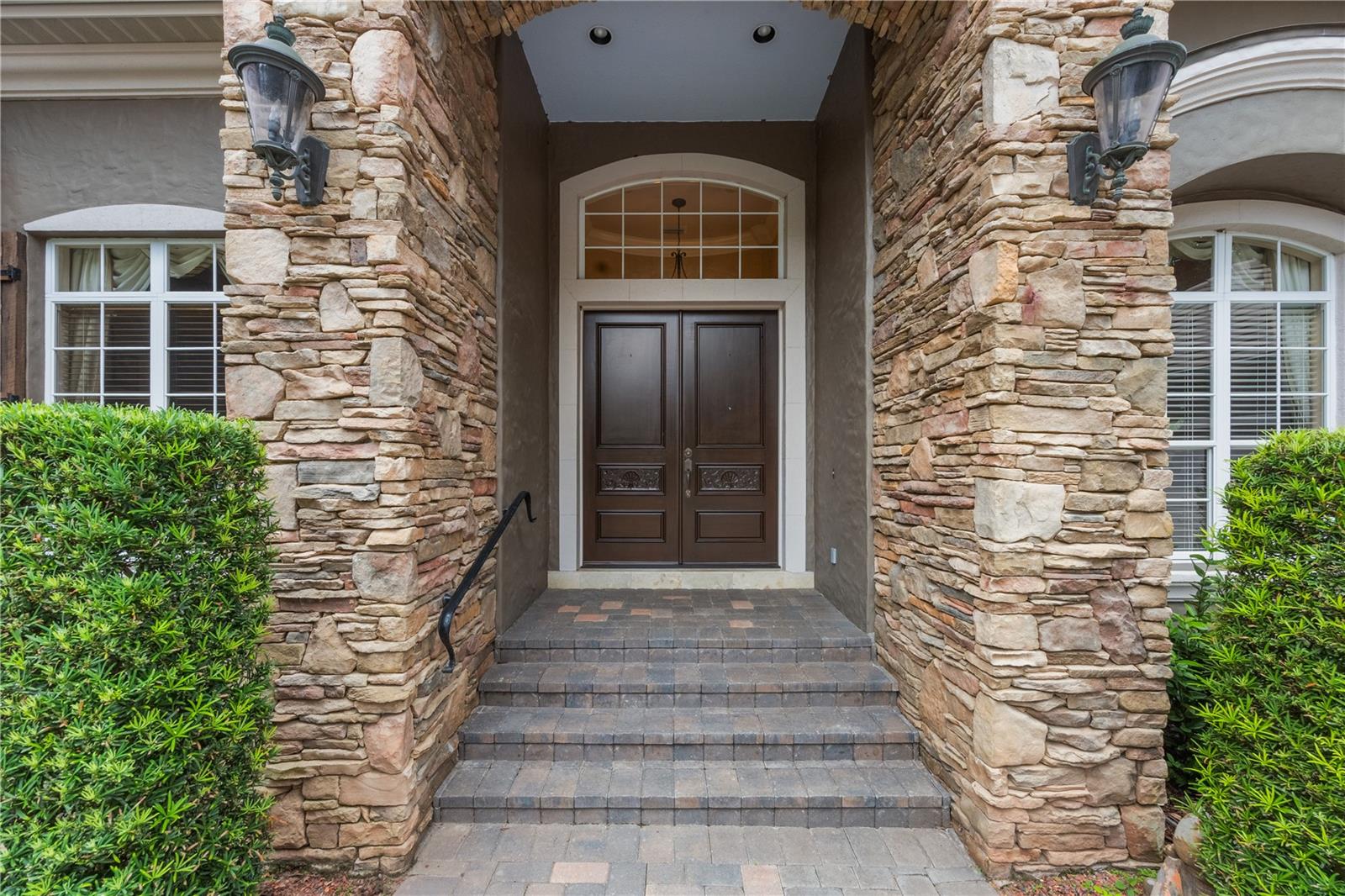 KEENES POINTE - Residential