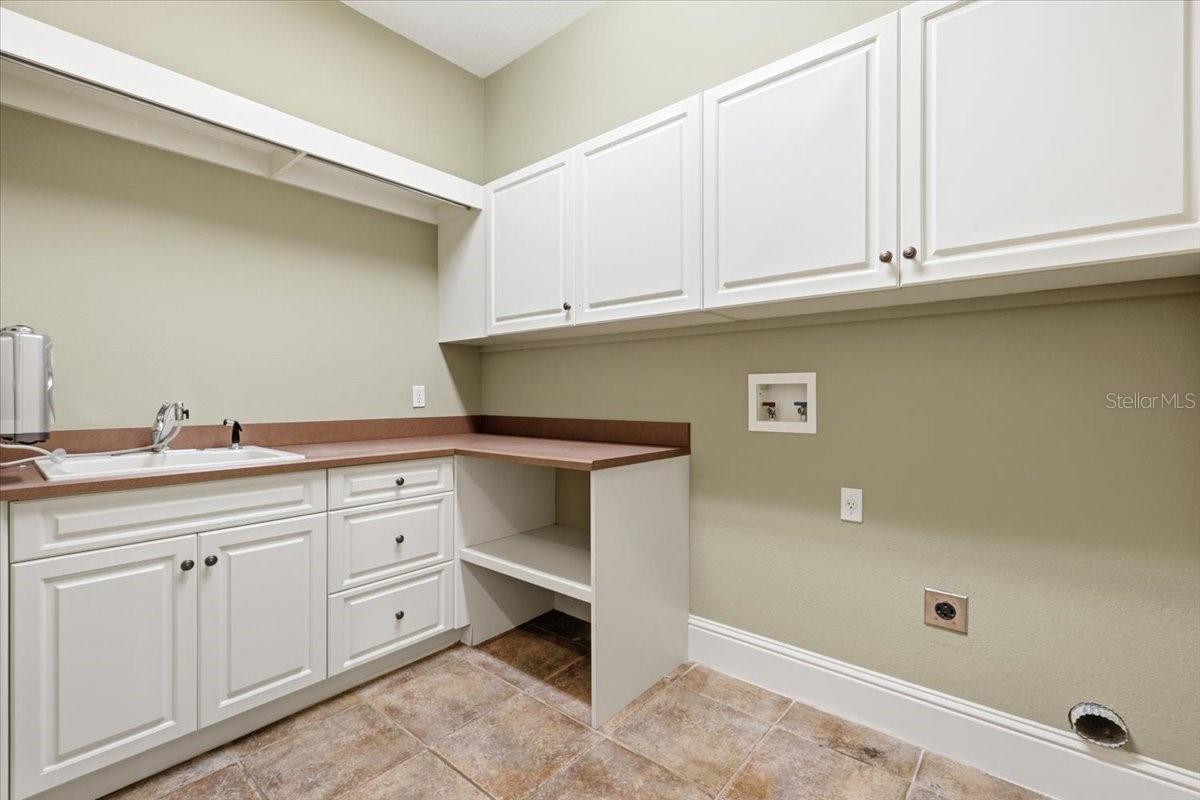 KEENES POINTE - Residential