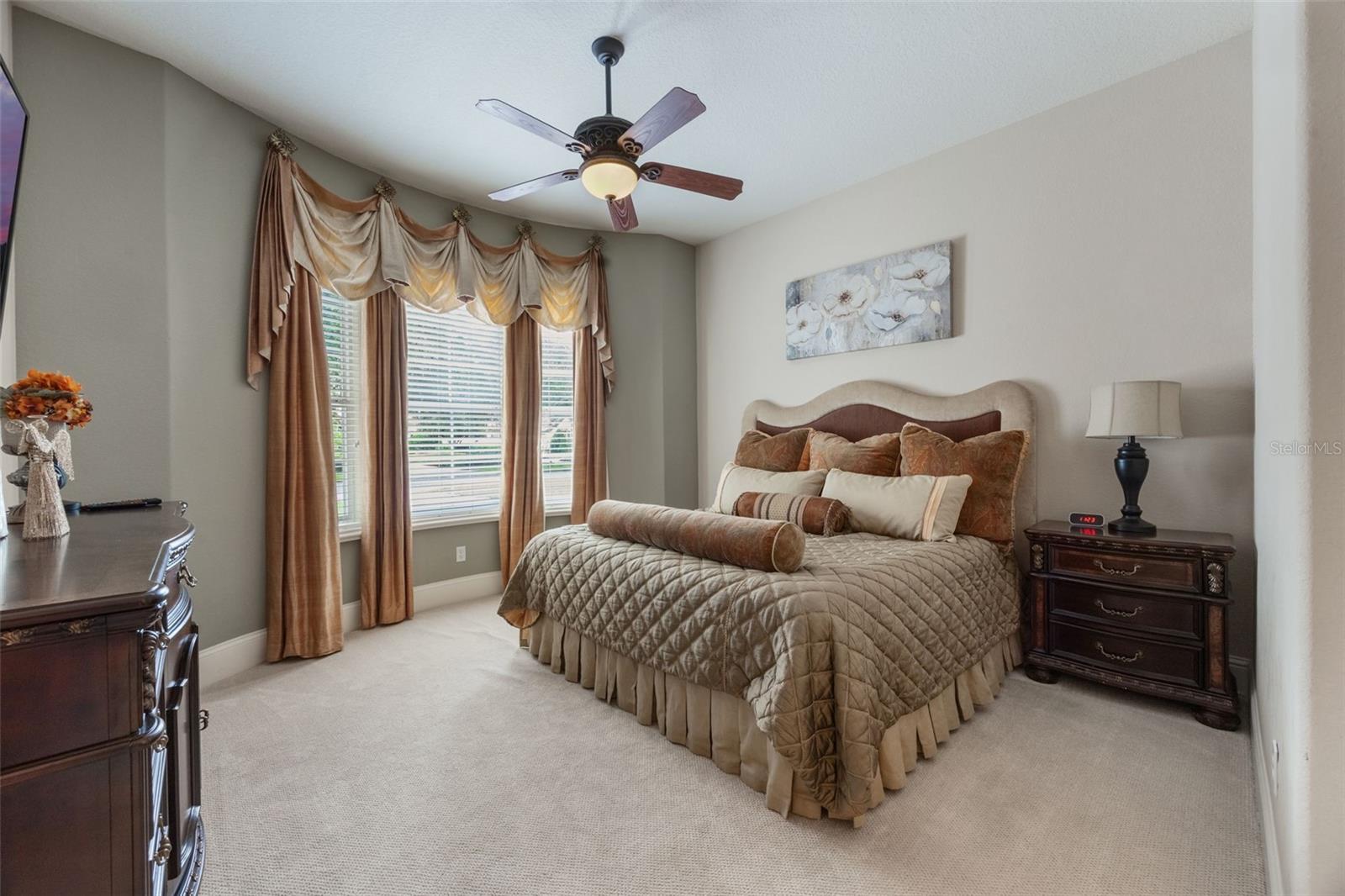 KEENES POINTE - Residential