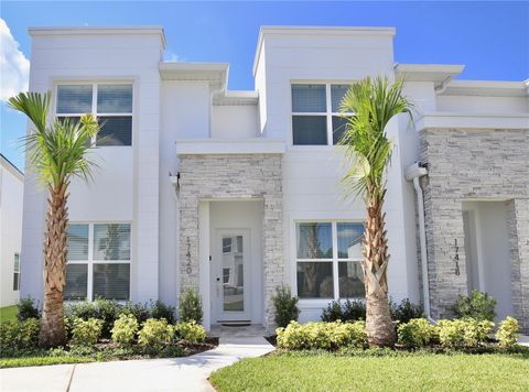 Townhouse in CLERMONT FL 17420 HIDDEN FOREST DRIVE.jpg