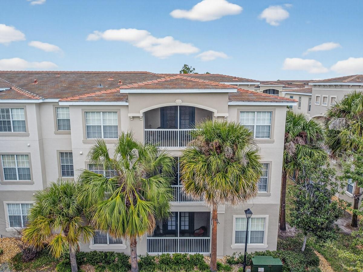 3025 GREYSTONE LOOP 207