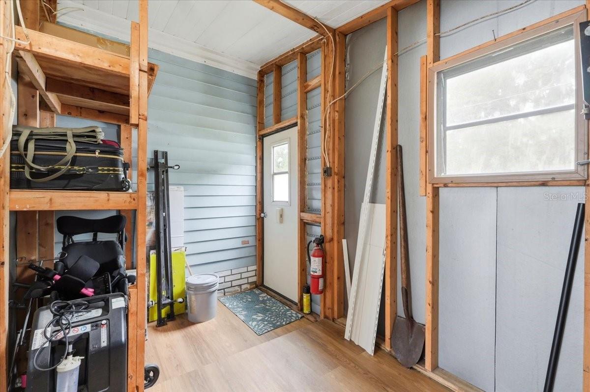 FOXWOOD LAKE ESTATES - Residential