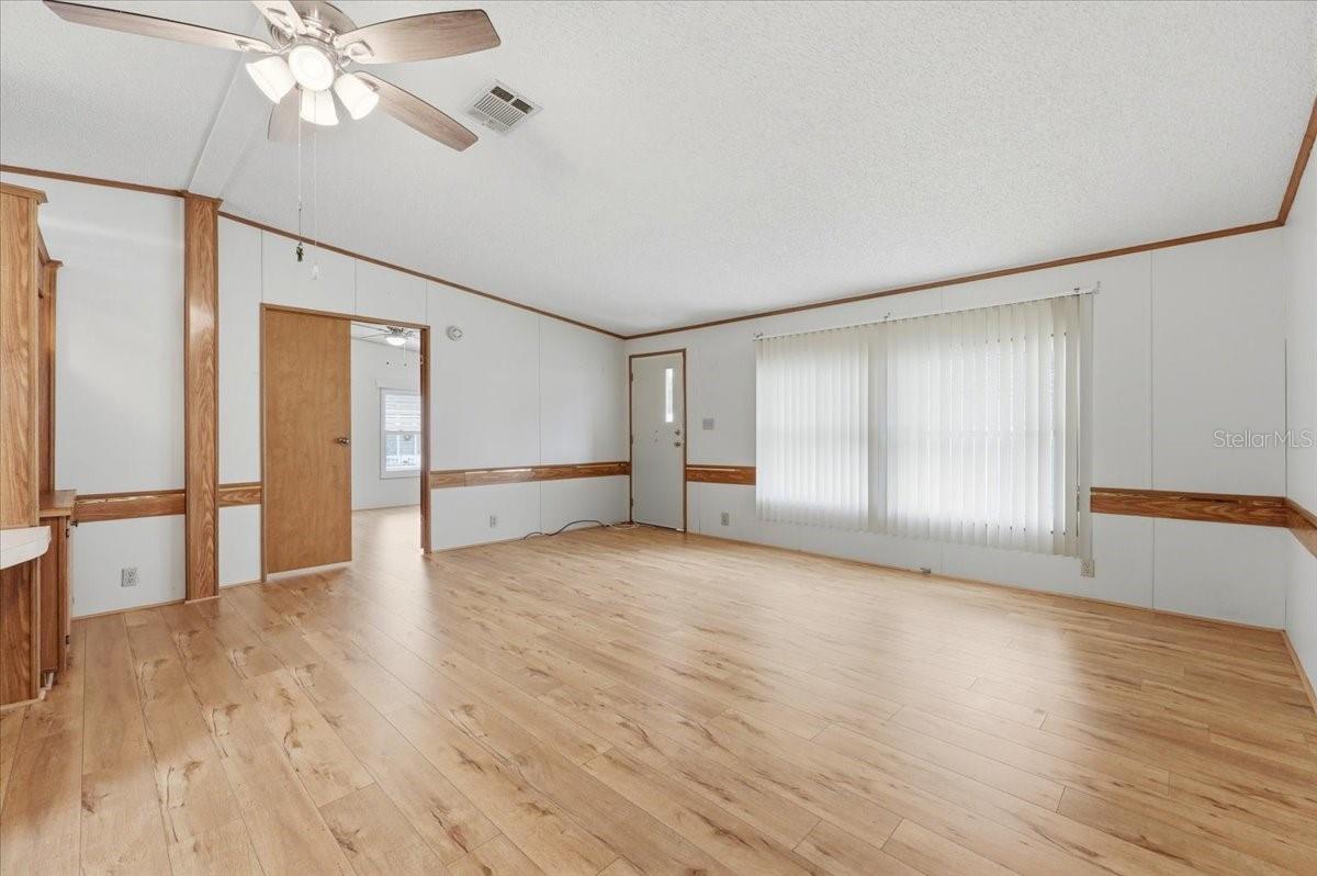 FOXWOOD LAKE ESTATES - Residential