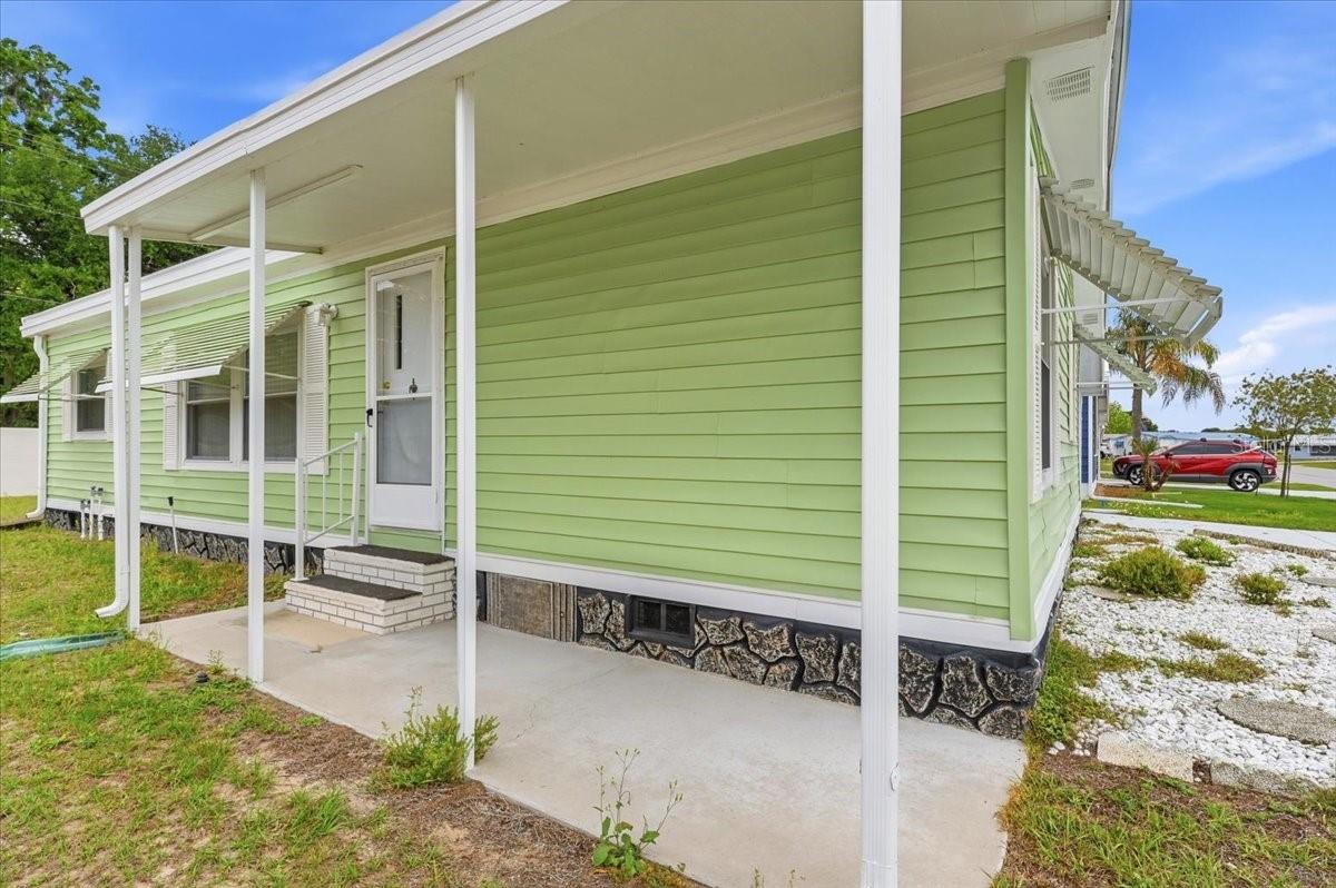 FOXWOOD LAKE ESTATES - Residential