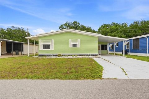Photo of 1798 Fox Hill Drive, Lakeland, FL 33810 (MLS # L4960510)