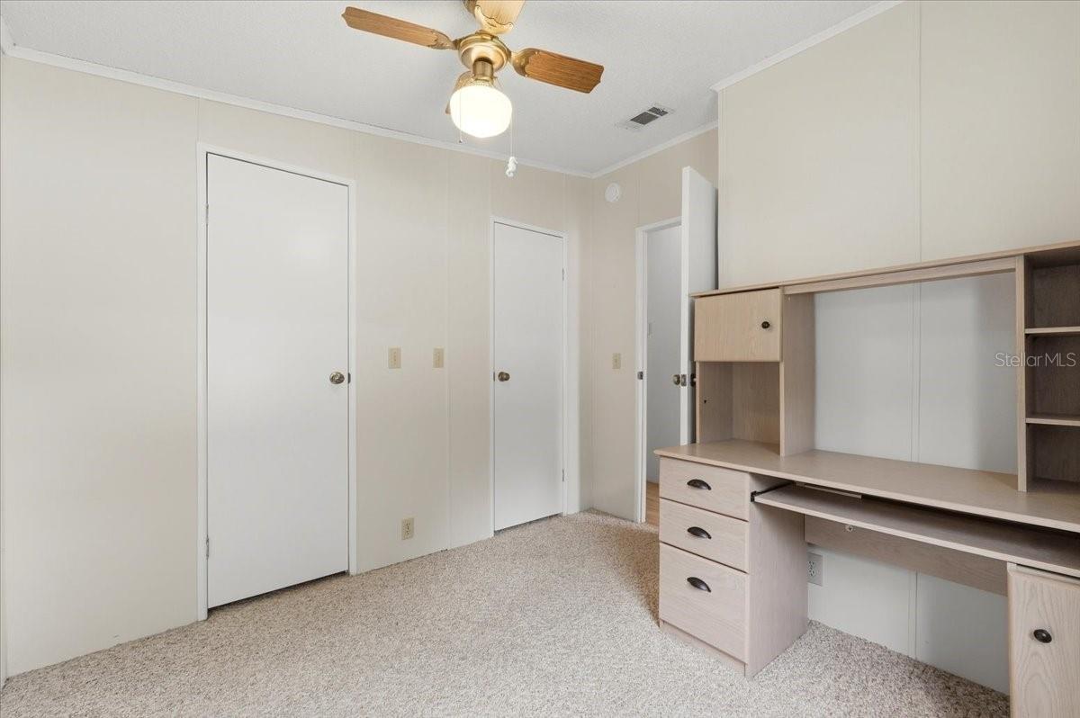 FOXWOOD LAKE ESTATES - Residential