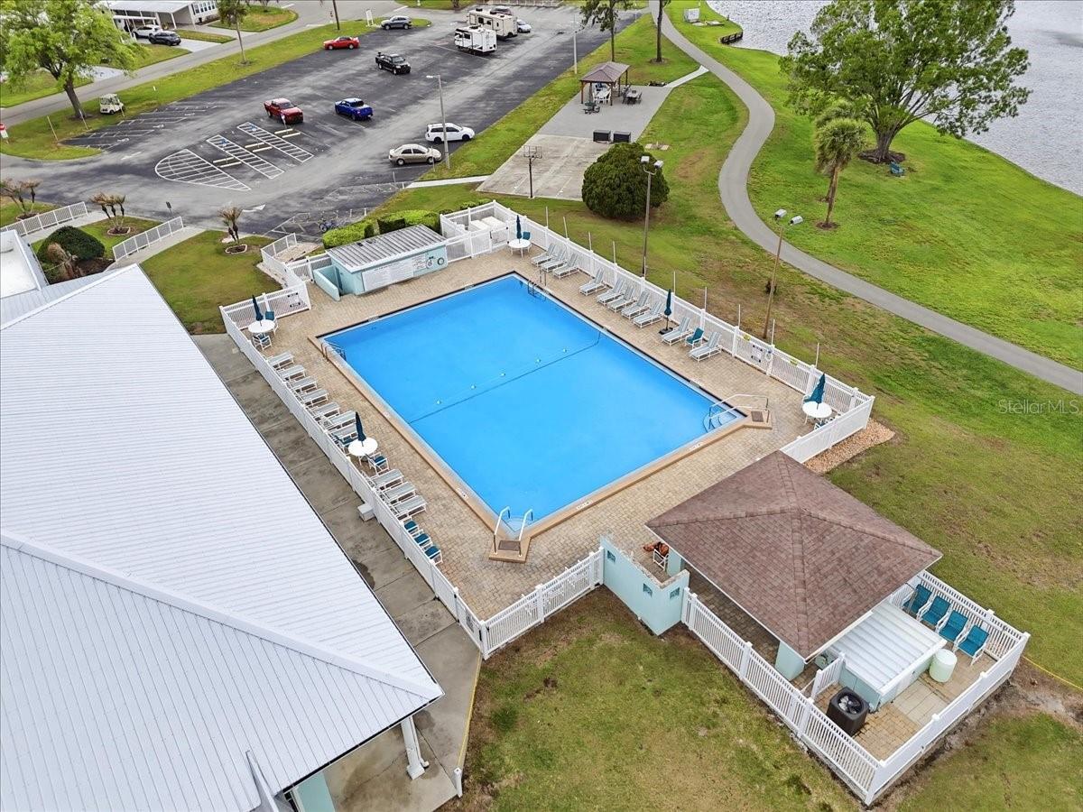 FOXWOOD LAKE ESTATES - Residential