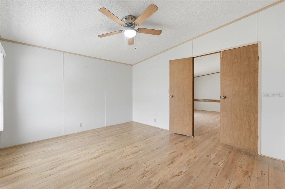 FOXWOOD LAKE ESTATES - Residential