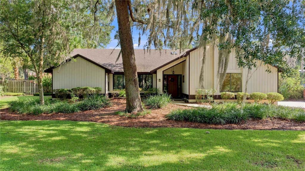 Photo of 4312 NW 12th Place, Gainesville, FL 32605 (MLS # GC542145)