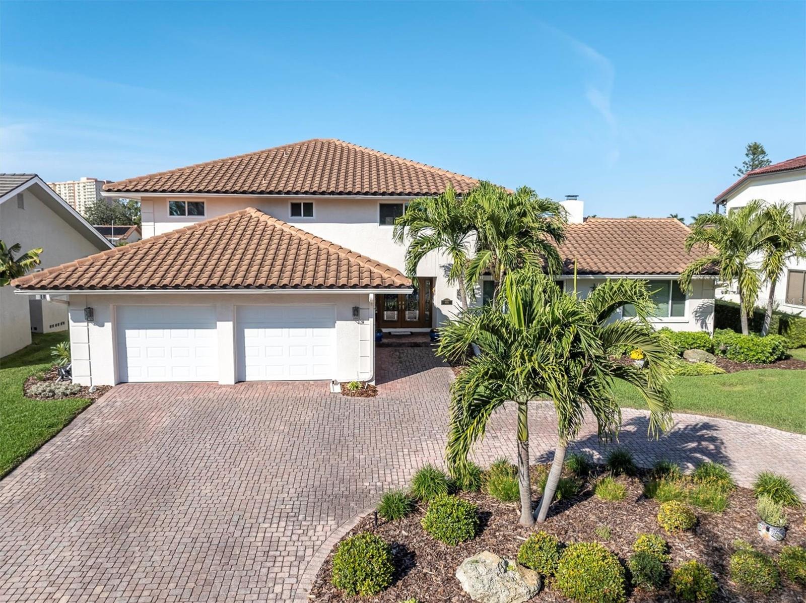 BAYWAY ISLES - Residential