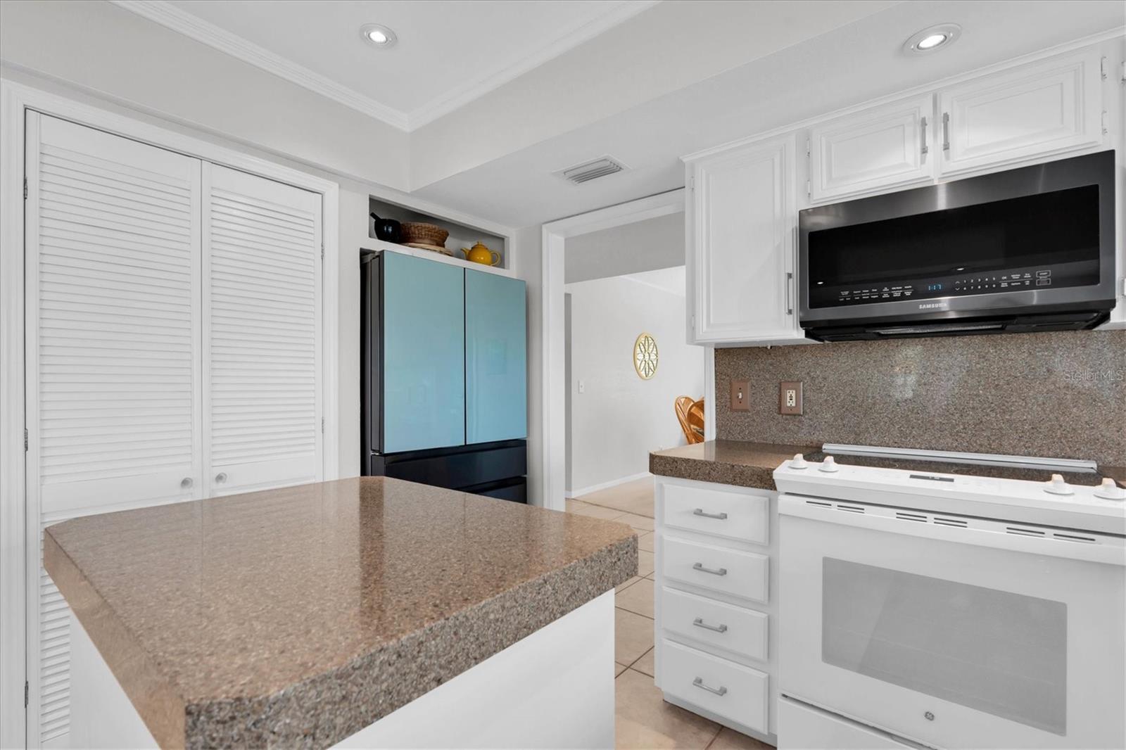 BAYWAY ISLES - Residential