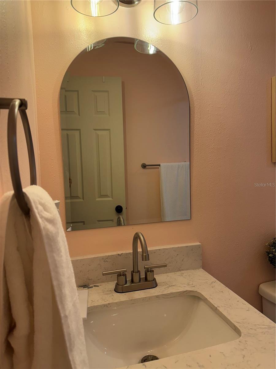 Casas a venda 3 - Jen Dantas 5949 BRANCH DRIVE