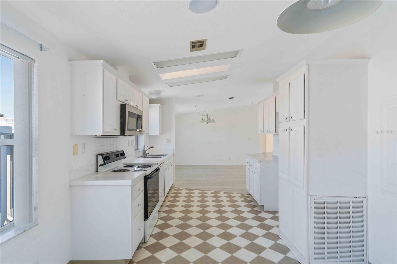 HARBOR COVE - Residential