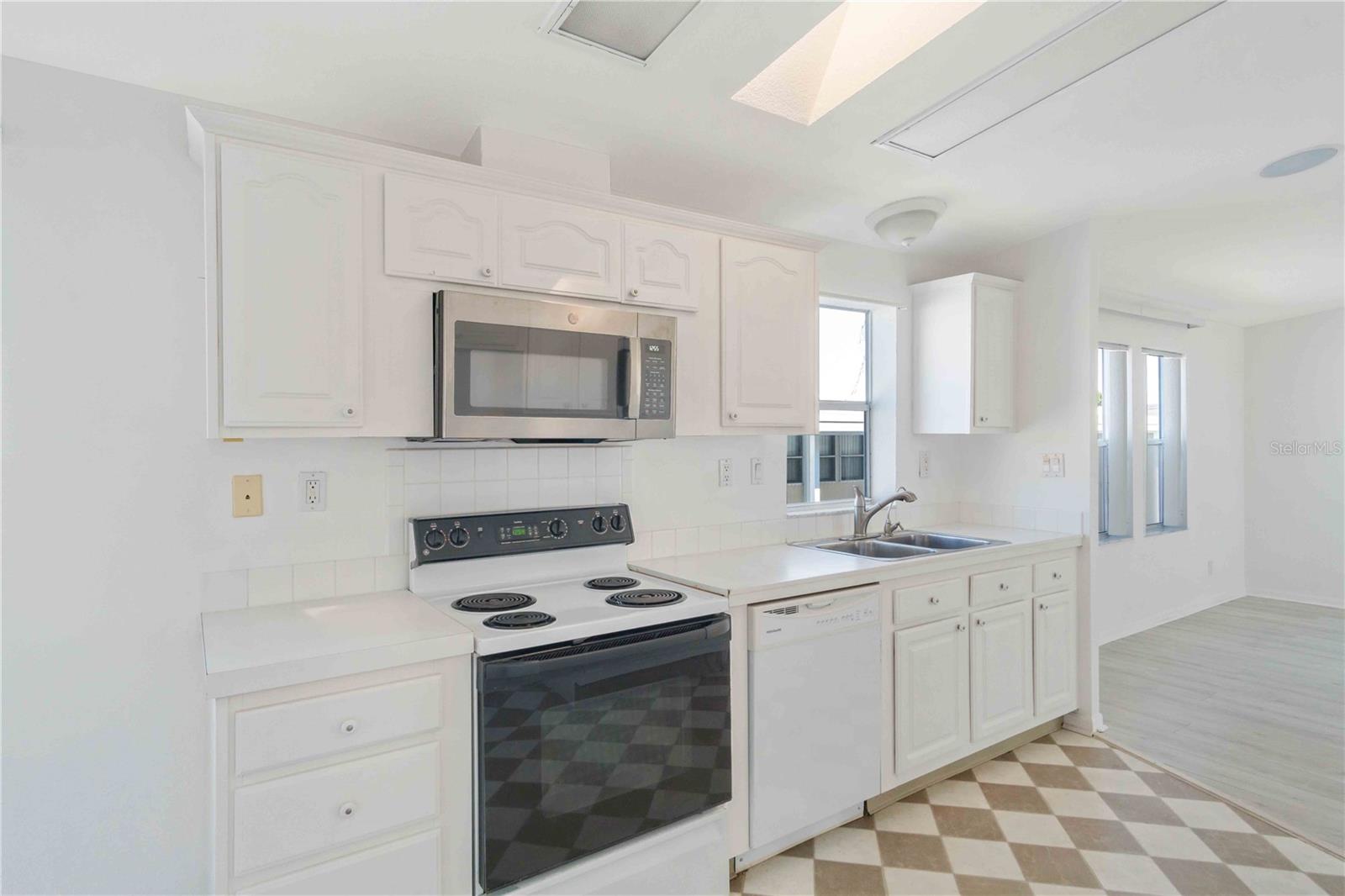 HARBOR COVE - Residential