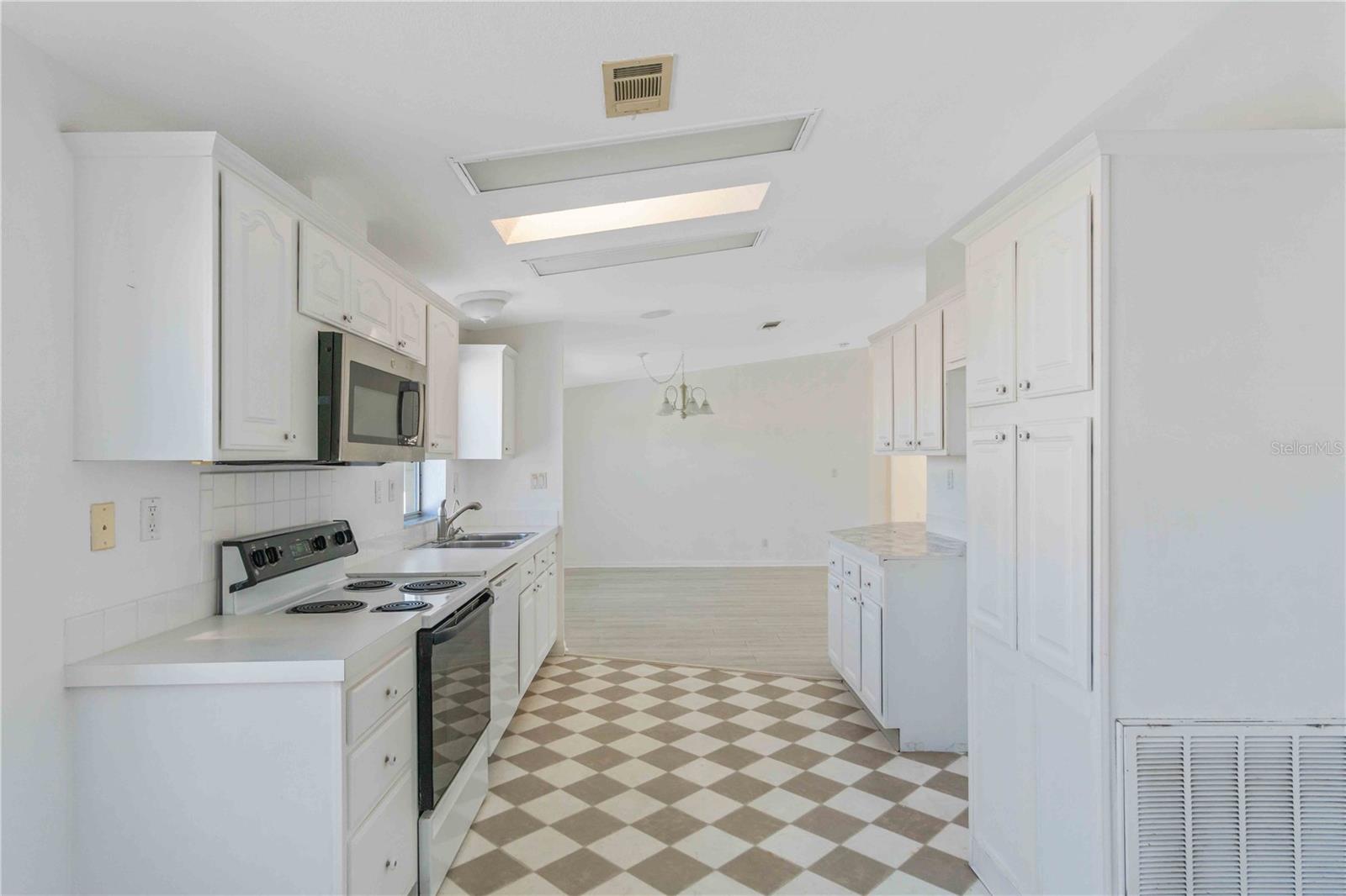 HARBOR COVE - Residential