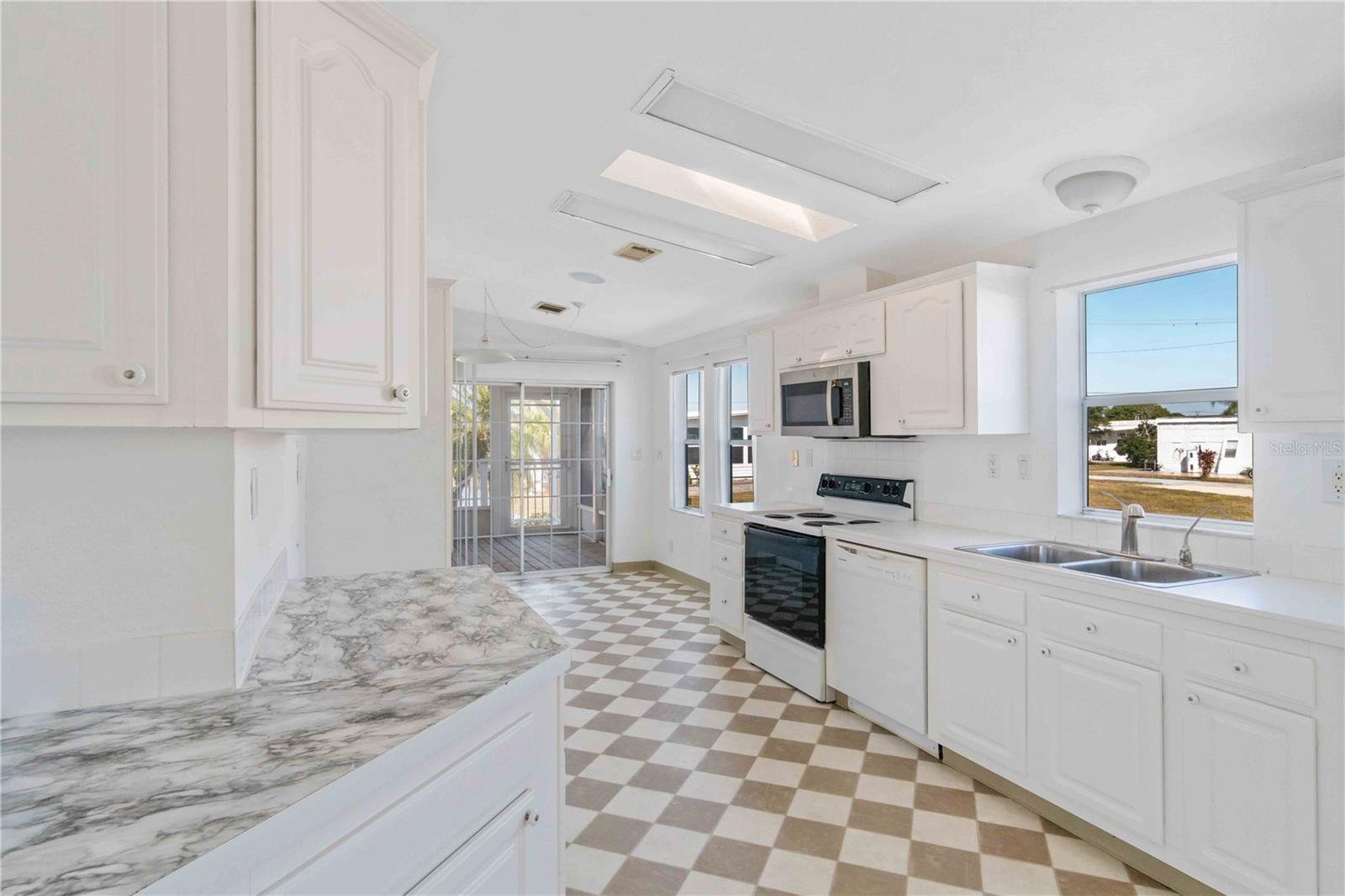 HARBOR COVE - Residential