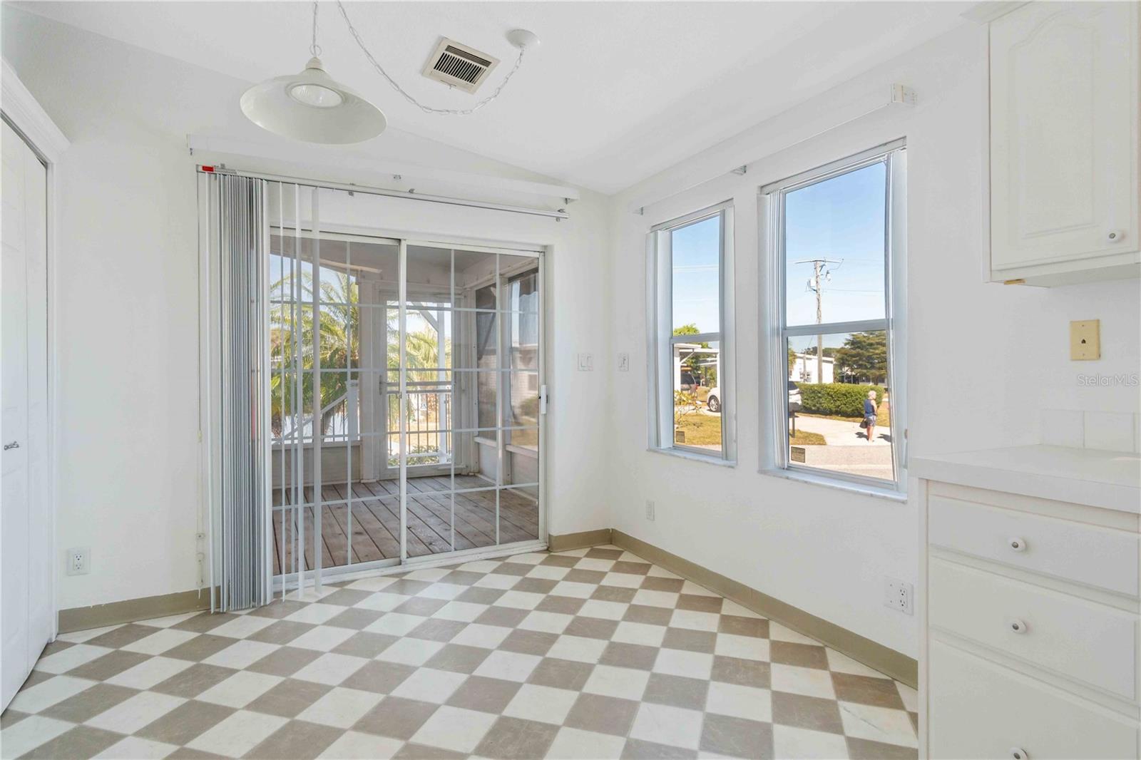 HARBOR COVE - Residential