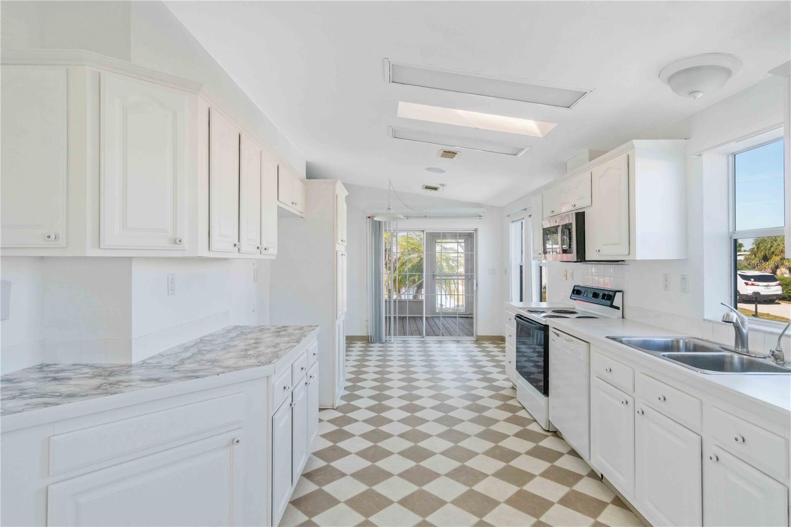 HARBOR COVE - Residential