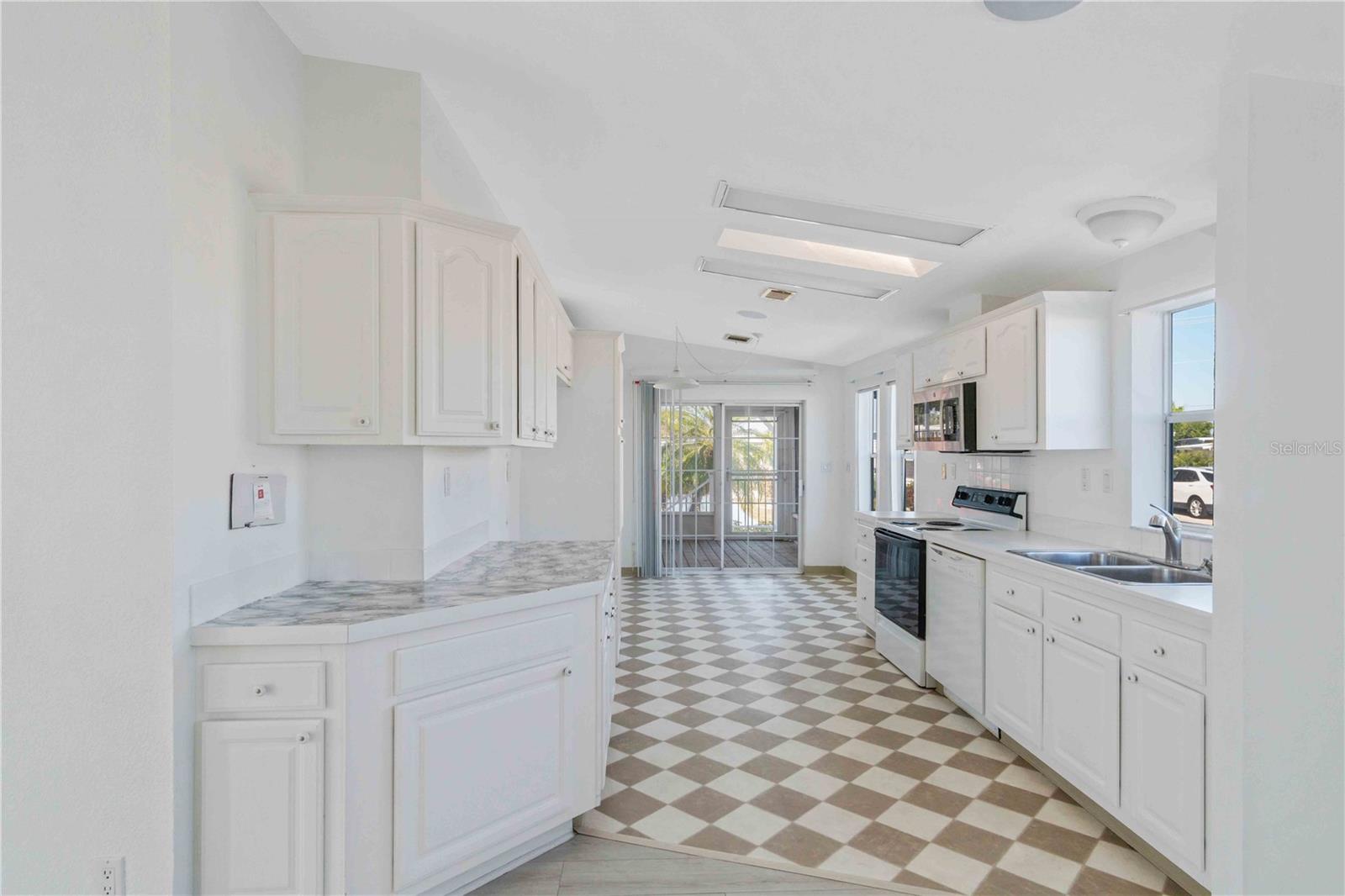 HARBOR COVE - Residential