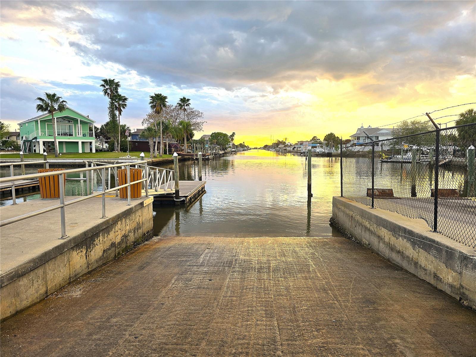 HERNANDO BEACH - Residential