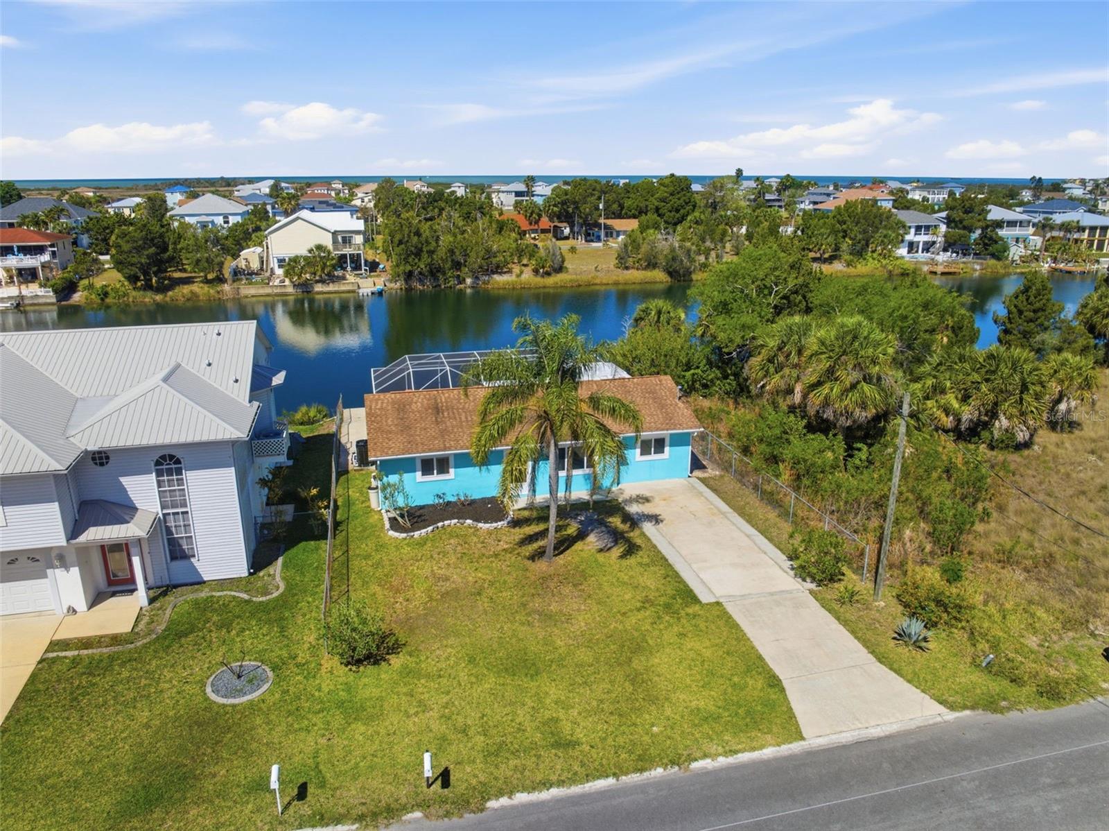 HERNANDO BEACH - Residential