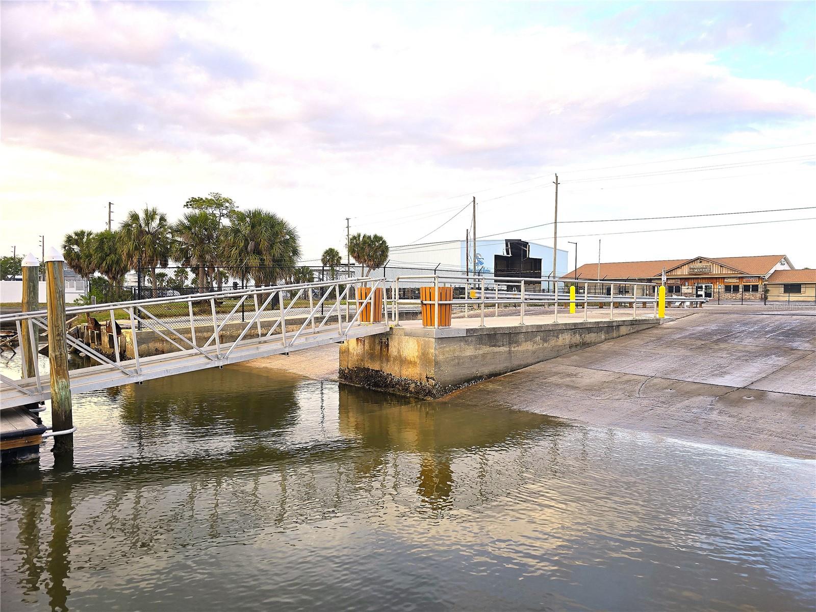 HERNANDO BEACH - Residential