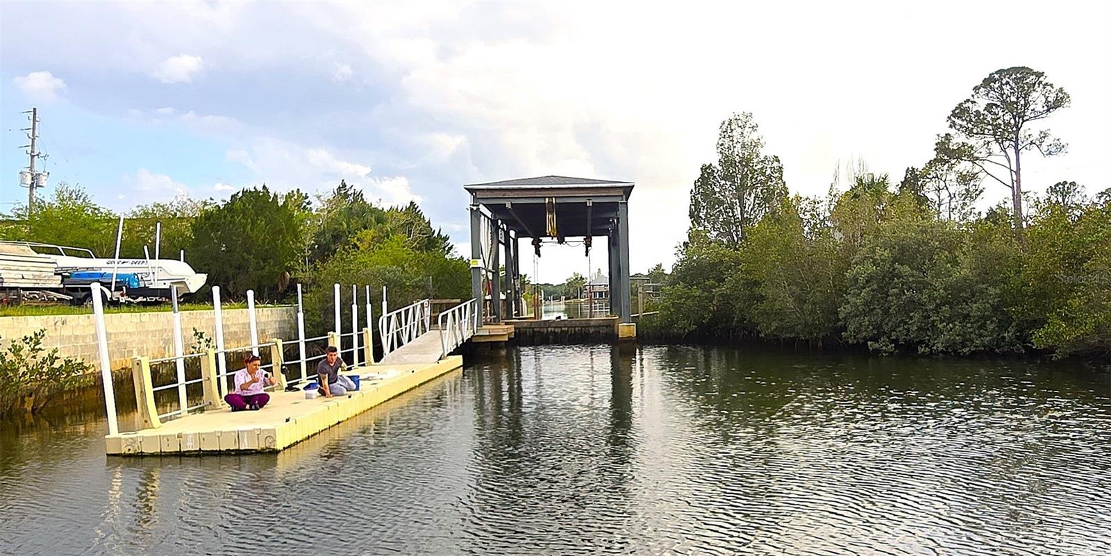 HERNANDO BEACH - Residential