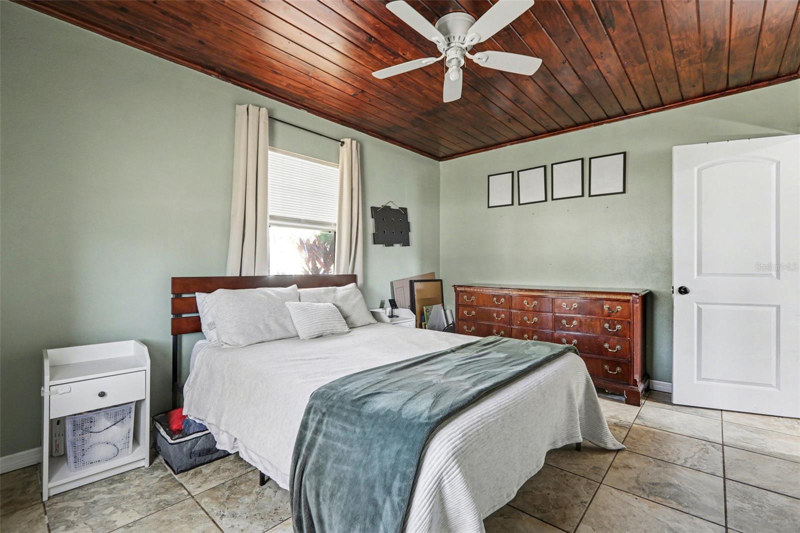 CAMPUS SHORES SUB - Residential