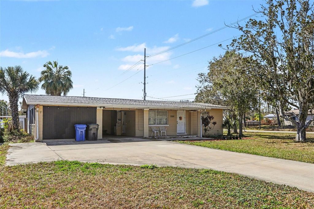Photo of 220 6th Avenue SW, Ruskin, FL 33570 (MLS # TB8481080)