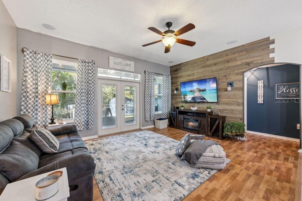 DELTONA LAKES UNIT 71 - Residential