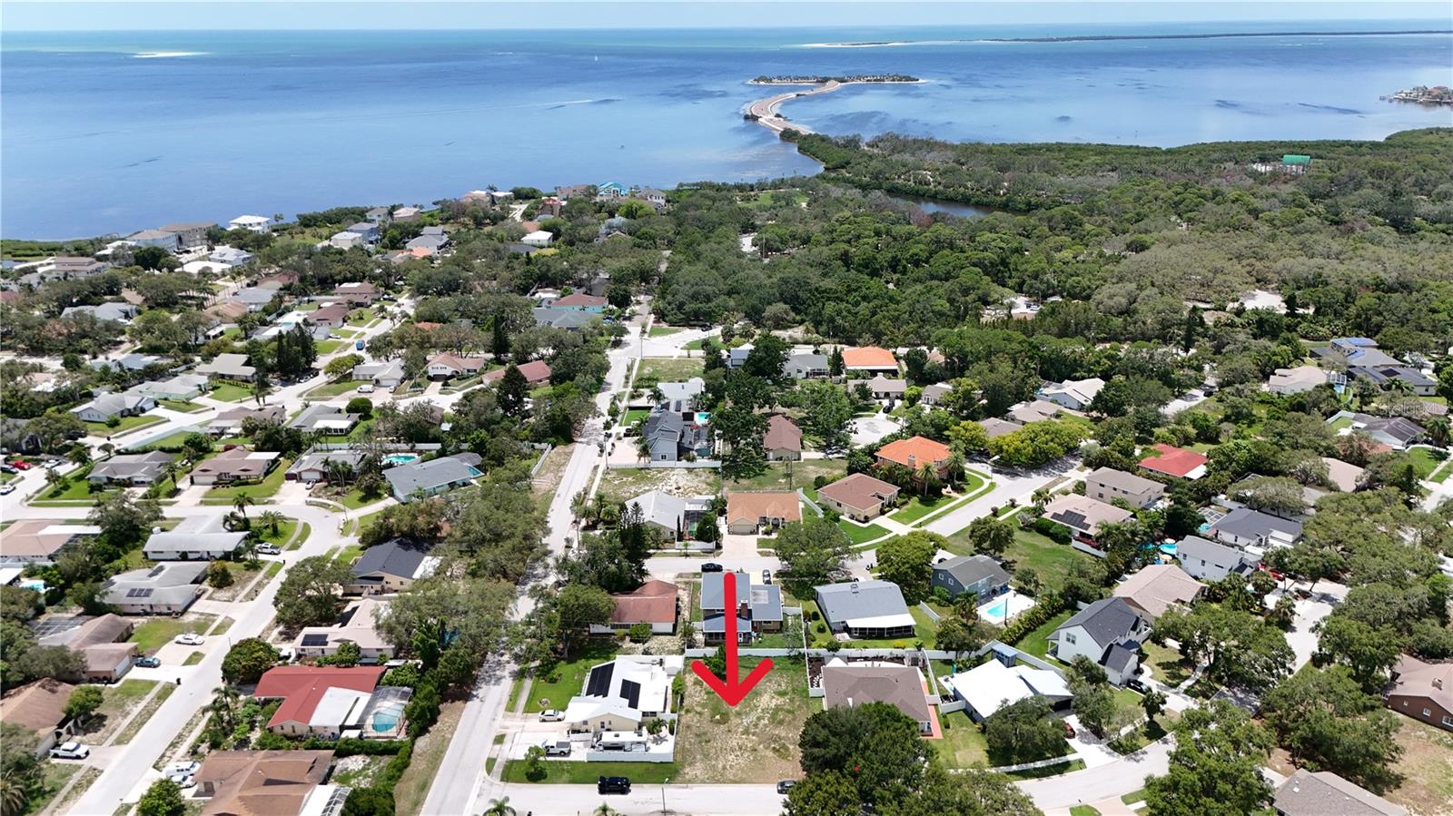Looking to own a piece of untouched beauty? Ready to invest in your future? Seize this rare opportunity to purchase this residential land that is perfect for building your dream home. Don't miss this unique chance to invest in this prime lot in a perfect location. Whether you're looking to build, develop or preserve, this is your opportunity to secure land at this incredible value. It is minutes away from Fred Howard park, Beaches, major highways, parks, shopping malls and much more. NOT IN A FLOOD ZONE. It has an easy access and great endless potential so act fast.
