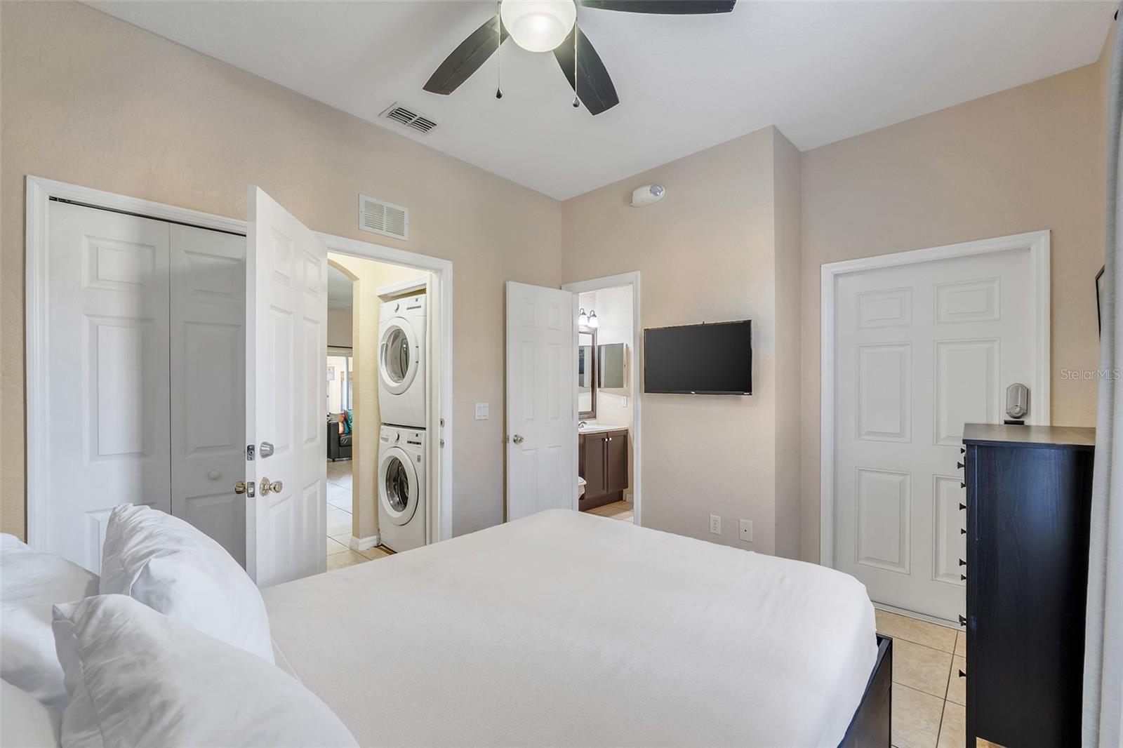 REGAL PALMS AT HIGHLAND RESERVE - Residential