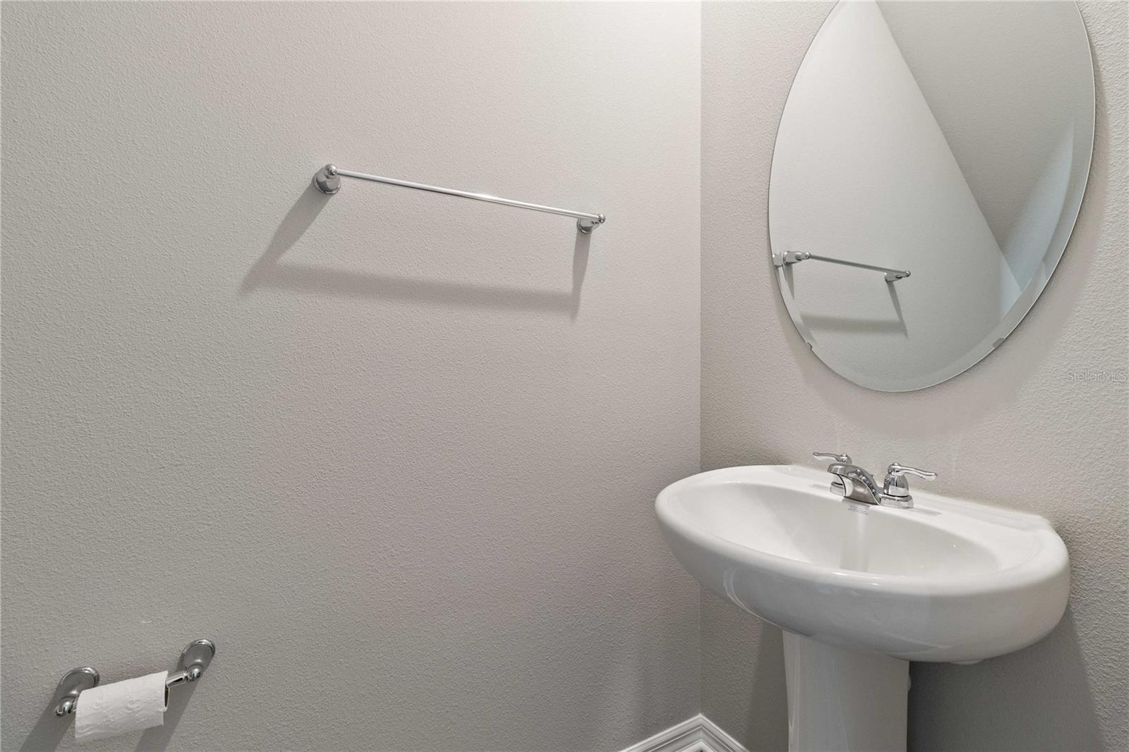 ARTISAN LAKES EAVES BEND PHASE I SP A-K - Residential Lease