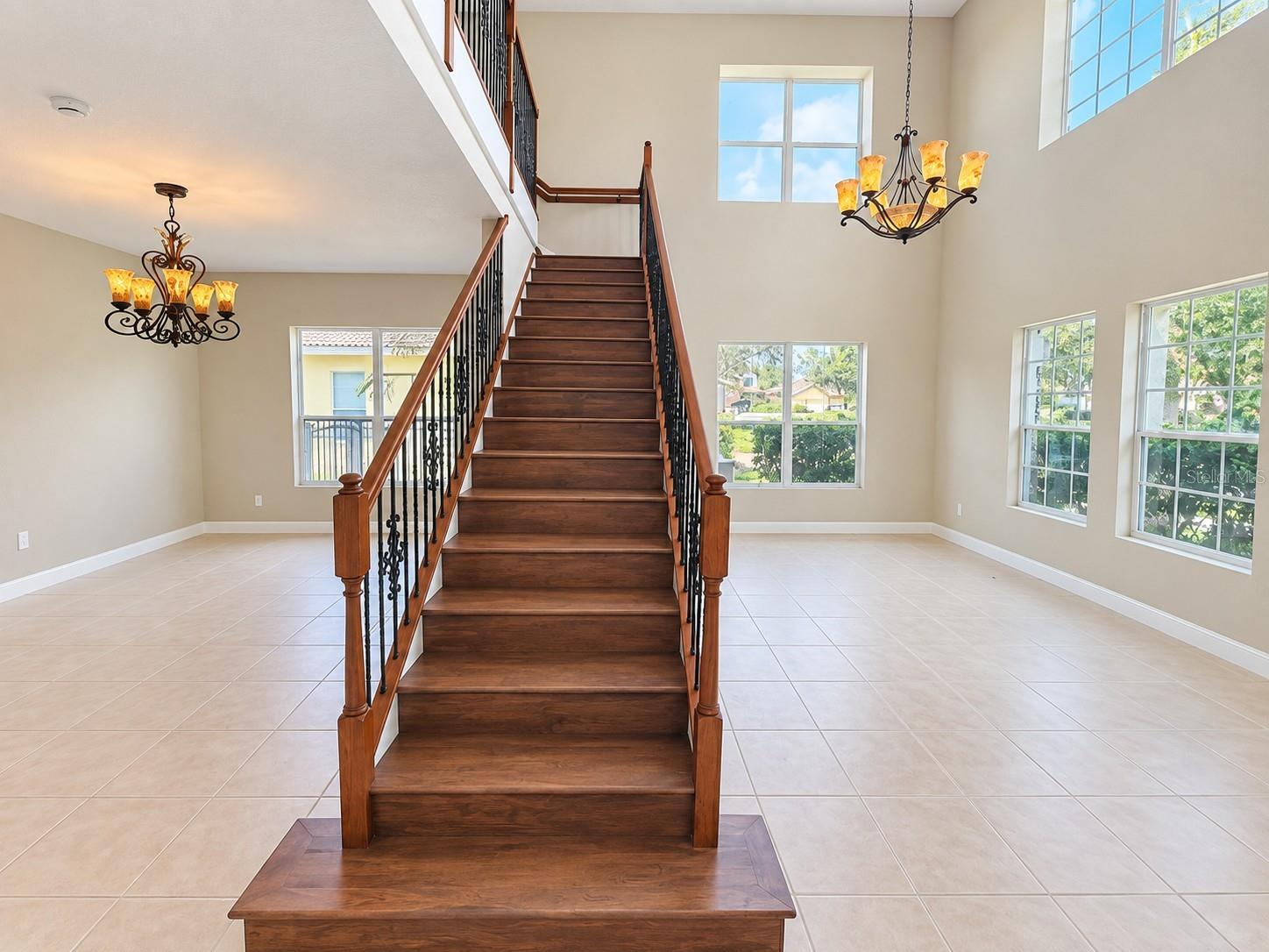 3915 SHOREVIEW DRIVE