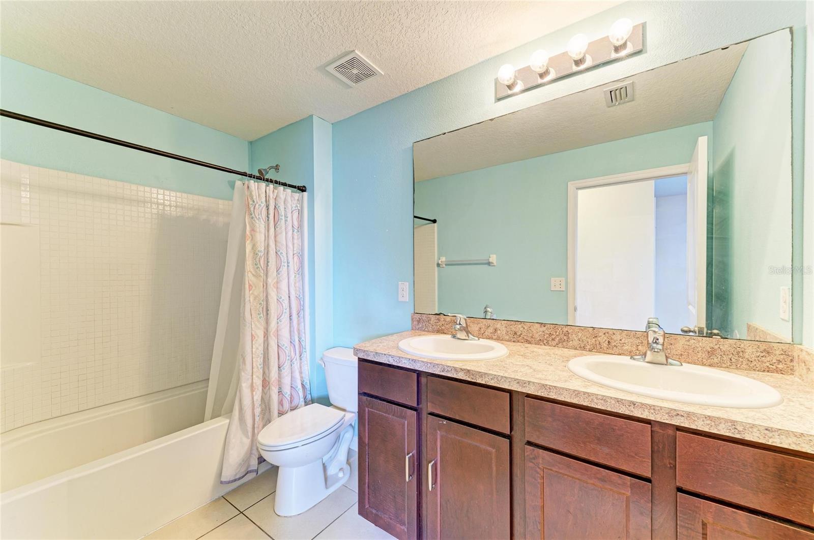 COTTAGES AT SAN LORENZO - Residential