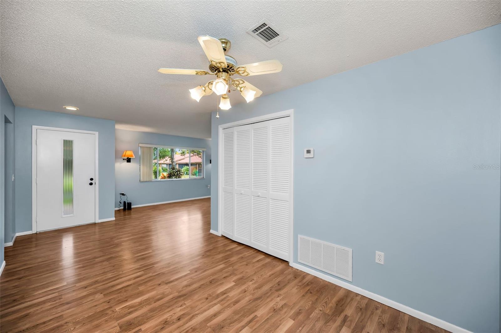 BEACON LAKES CONDO 05B - Residential