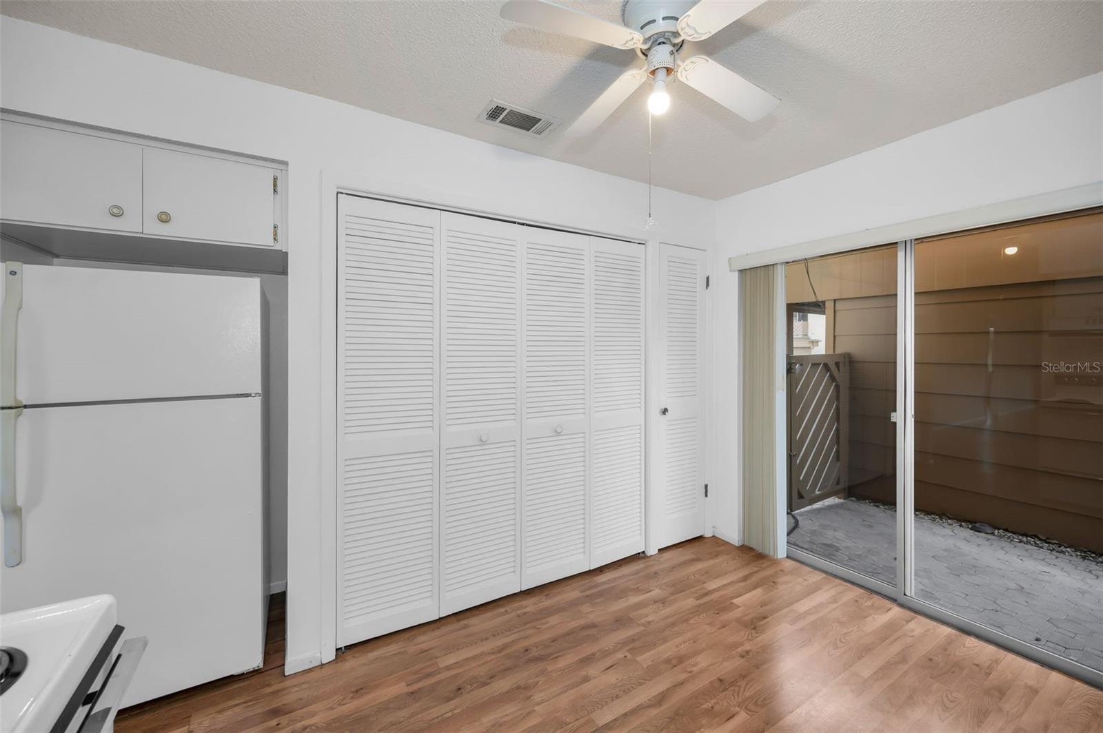 BEACON LAKES CONDO 05B - Residential