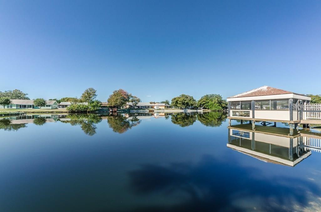 BEACON LAKES CONDO 05B - Residential