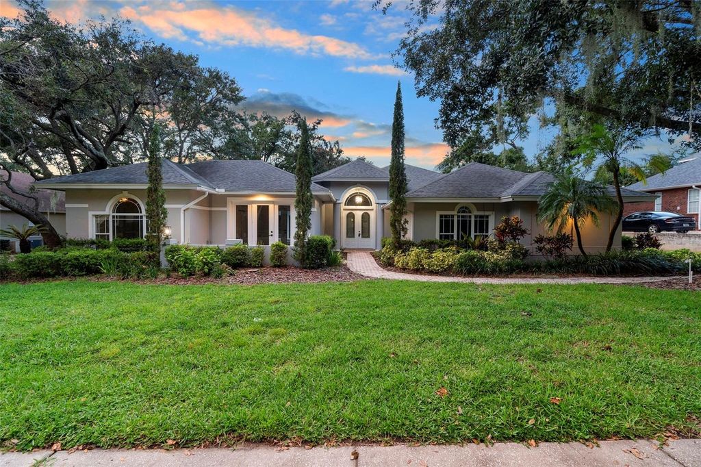 Photo of 540 Crescent Hills Drive, Lakeland, FL 33813 (MLS # O6347206)