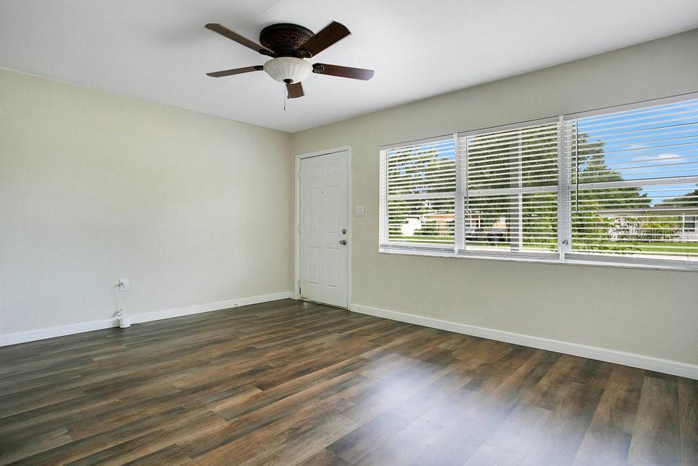 TEMPLE TERRACE ANNEX - Residential