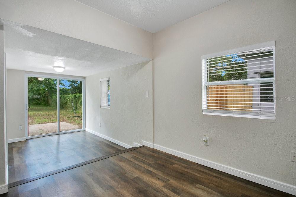 TEMPLE TERRACE ANNEX - Residential