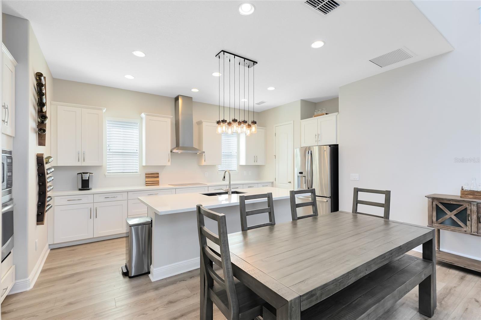 LAUREATE PARK - Residential