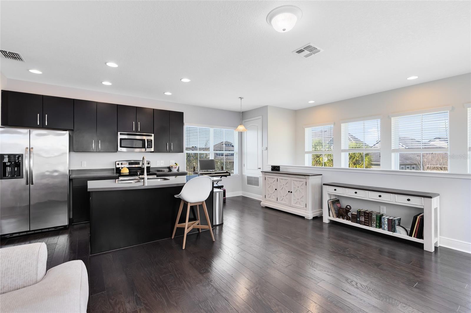 LAUREATE PARK - Residential