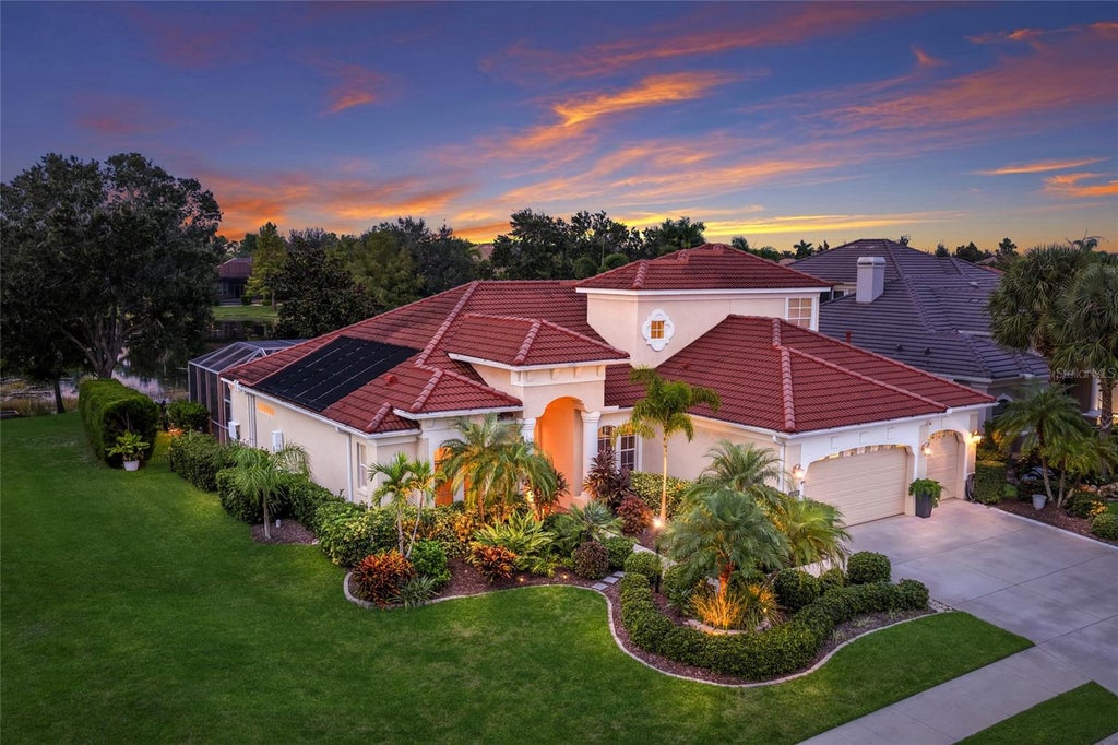 Photo of 14703 Sundial Place, Lakewood Ranch, FL 34202 (MLS # A4708766)