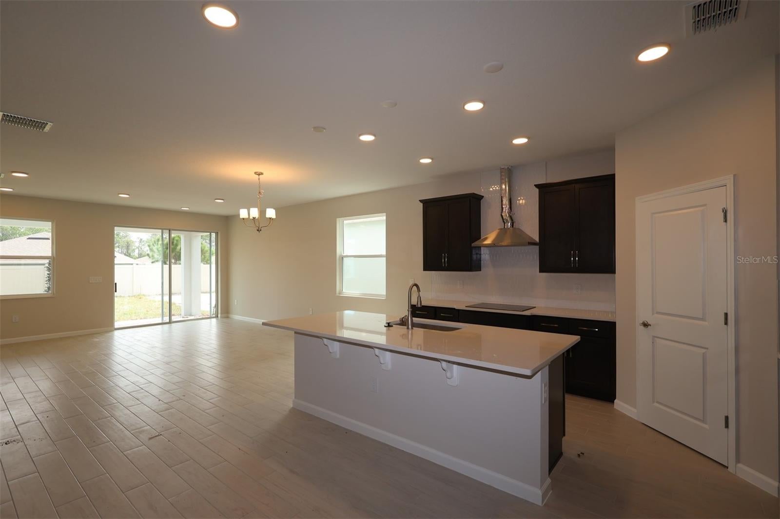 6873 YELLOW WARBLER BEND