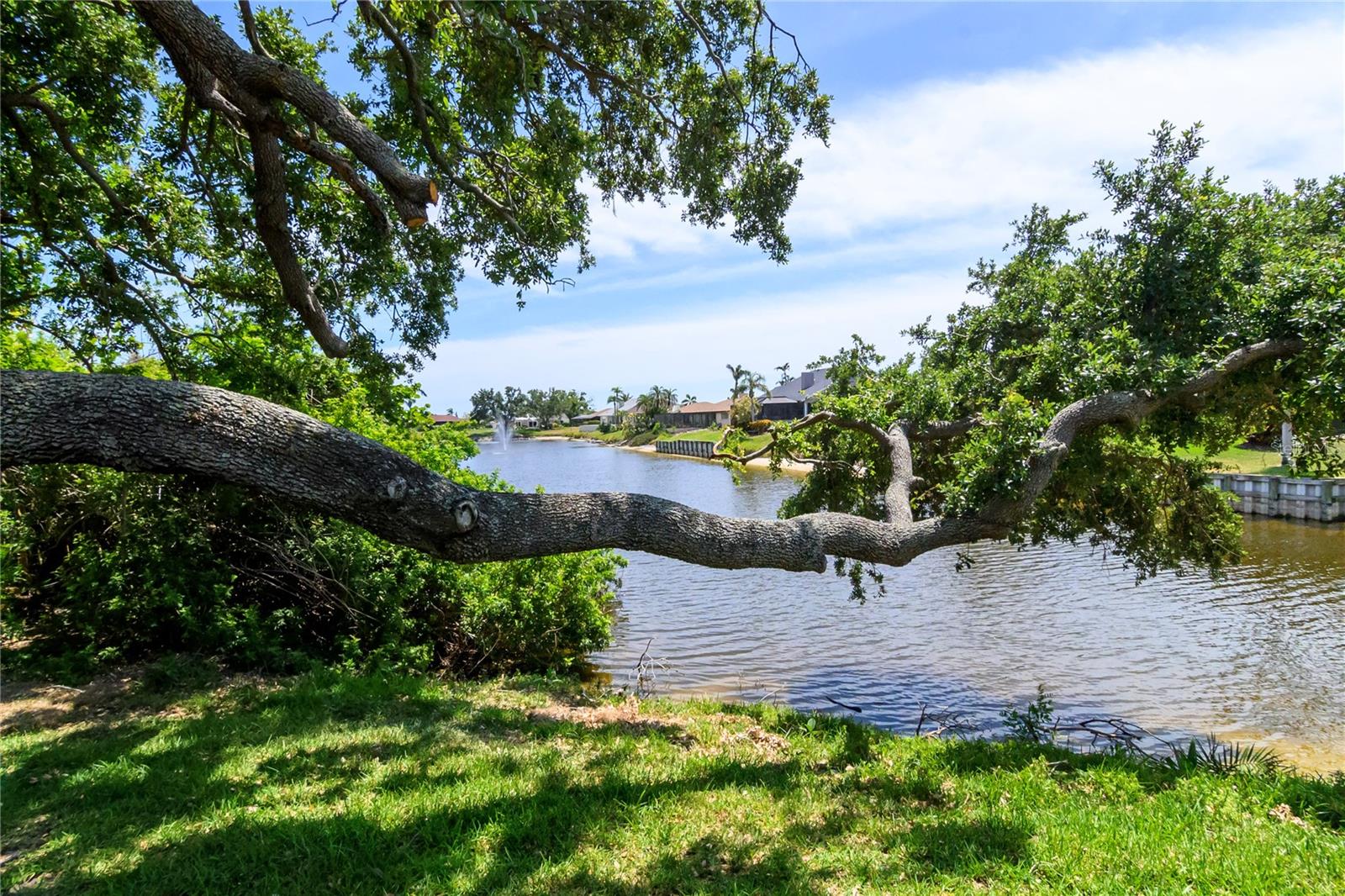 BAY LAKE ESTATES PH I - Residential