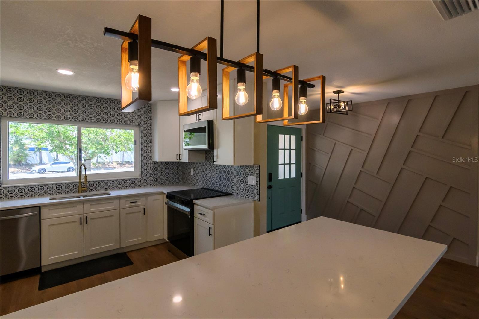 BAY LAKE ESTATES PH I - Residential