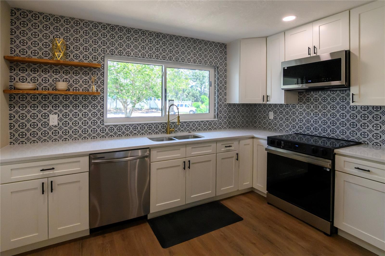 BAY LAKE ESTATES PH I - Residential