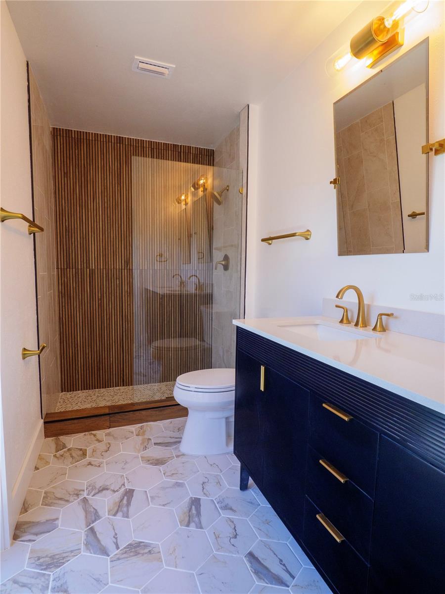 BAY LAKE ESTATES PH I - Residential